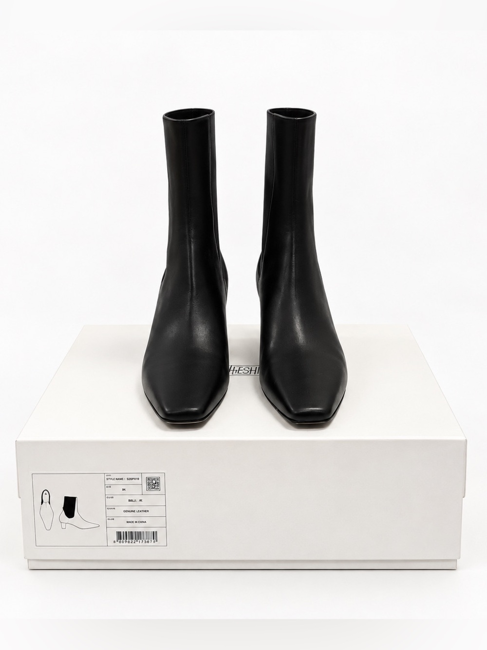NWT Toteme Black Leather Mid-Calf Boots Size 39 Square Toe Kitten Heel